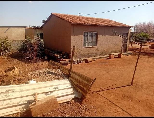 2 BEDROOM HOUSE FOR SALE IN SOSHANGUVE SOUTH